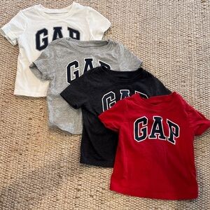Bundle of 4 Gap T Shirts